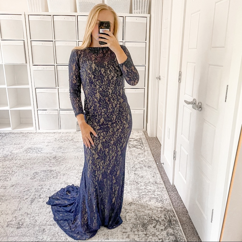 NEW Mac Duggal Lace Long Sleeve Gown Maxi Dress - Picture 2 of 8